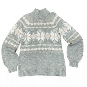 Abercrombie & Fitch Gray Knit Sweater Snow Flake Pattern           Size Small